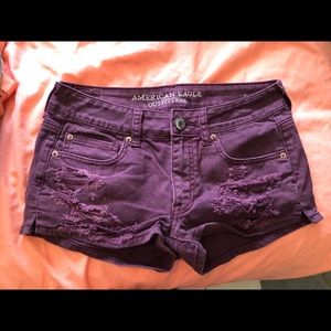 American eagle maroon shorts